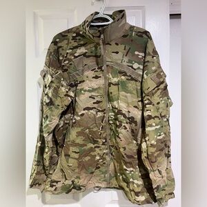 Military Wind Jacket, Cold Weather, Large Regular. Multicam Camouflage.
